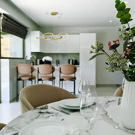 Alessandra Luxury With Private Pools And Jacuzzi * Κρυοπηγή