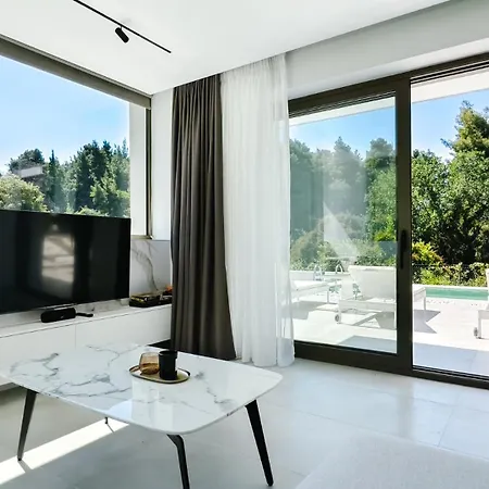 Alessandra Luxury With Private Pools And Jacuzzi Σπίτι διακοπών *