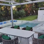 Alessandra Luxury With Private Pools And Jacuzzi 펜션 크리오피지