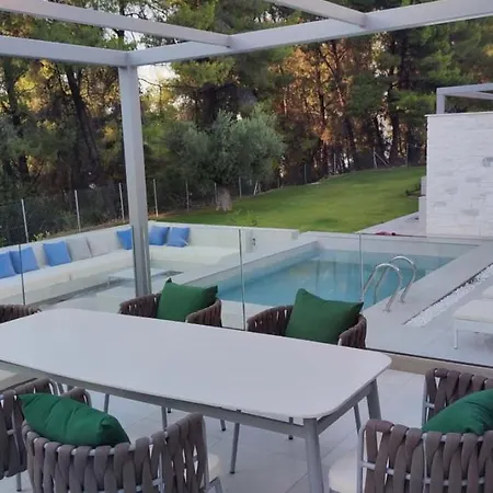 Alessandra Luxury With Private Pools And Jacuzzi Hébergement de vacances Kriopigi