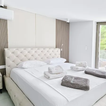 Alessandra Luxury
