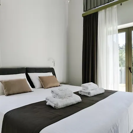 Alessandra Luxury With Private Pools And Jacuzzi Prázdninový dům *