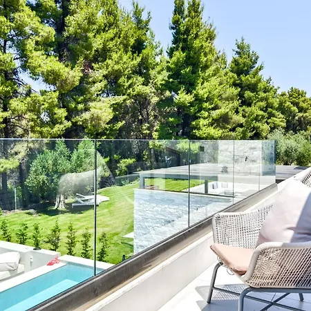 Alessandra Luxury With Private Pools And Jacuzzi Dom wakacyjny