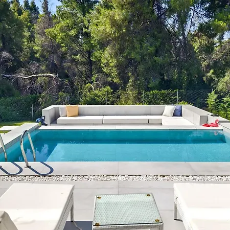 Dom wakacyjny Alessandra Luxury With Private Pools And Jacuzzi