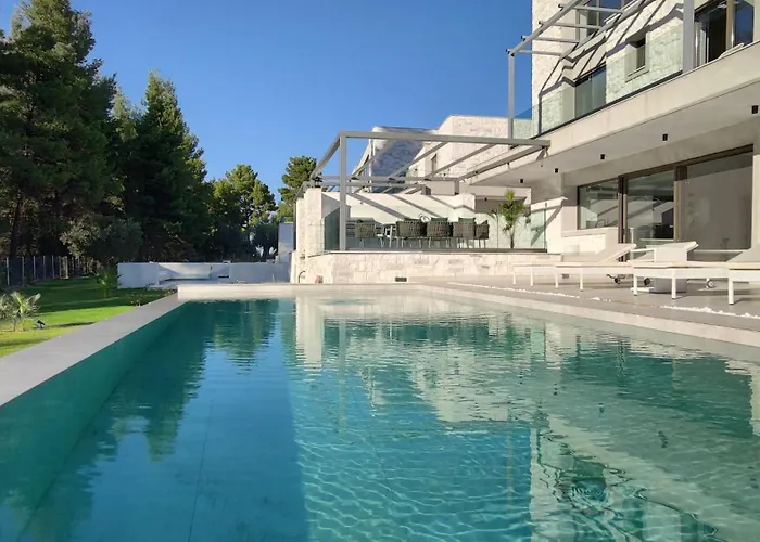 Alessandra Luxury With Private Pools And Jacuzzi Dom wakacyjny *