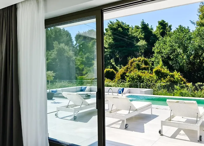 Alessandra Luxury With Private Pools And Jacuzzi Dom wakacyjny Kriopigi