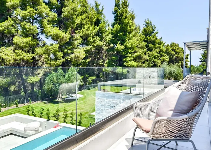 Alessandra Luxury With Private Pools And Jacuzzi Dom wakacyjny